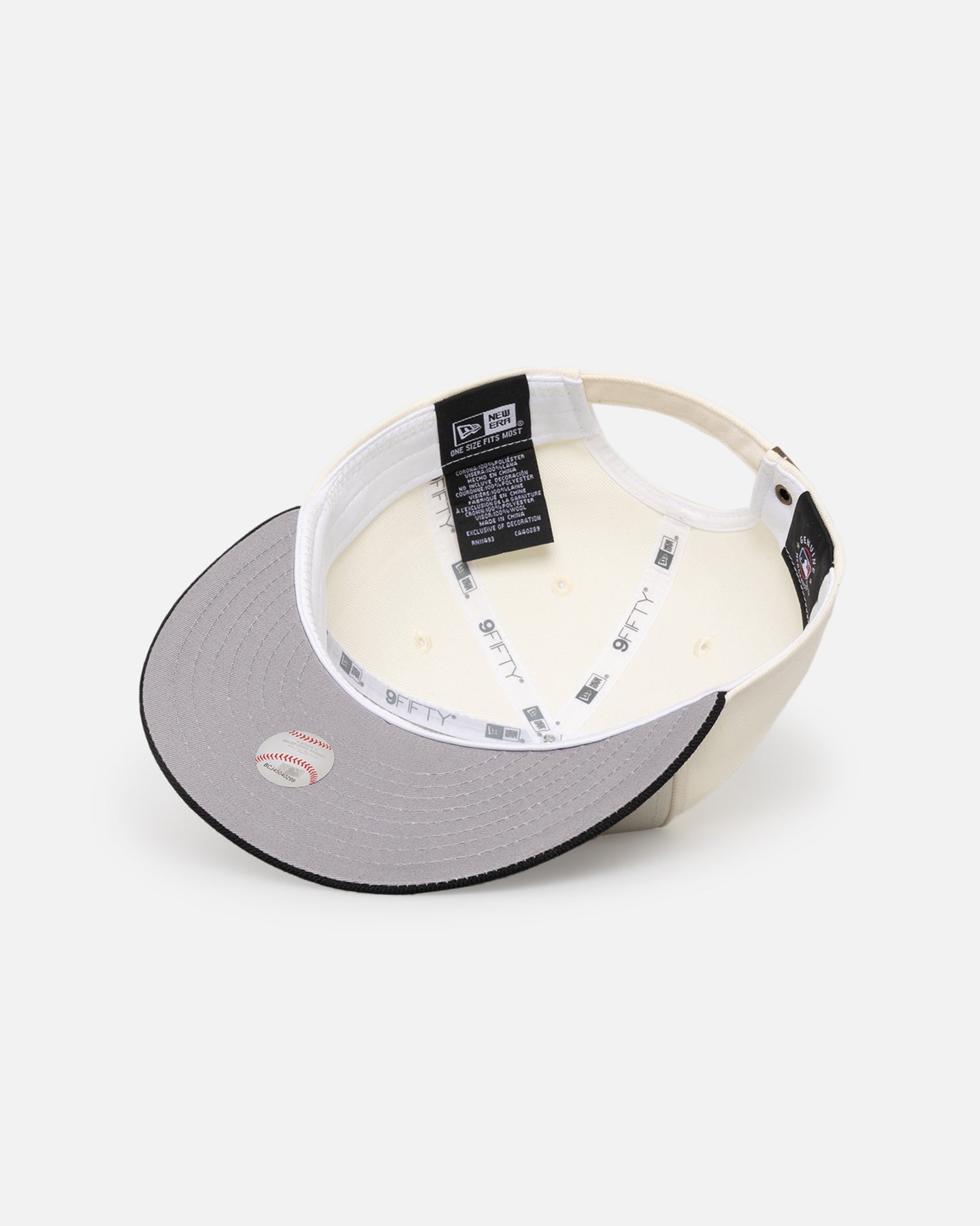 New Era New York Yankees 'Retro Crown Classic' 9FIFTY Retro Crown Strapback Chrome White/Black