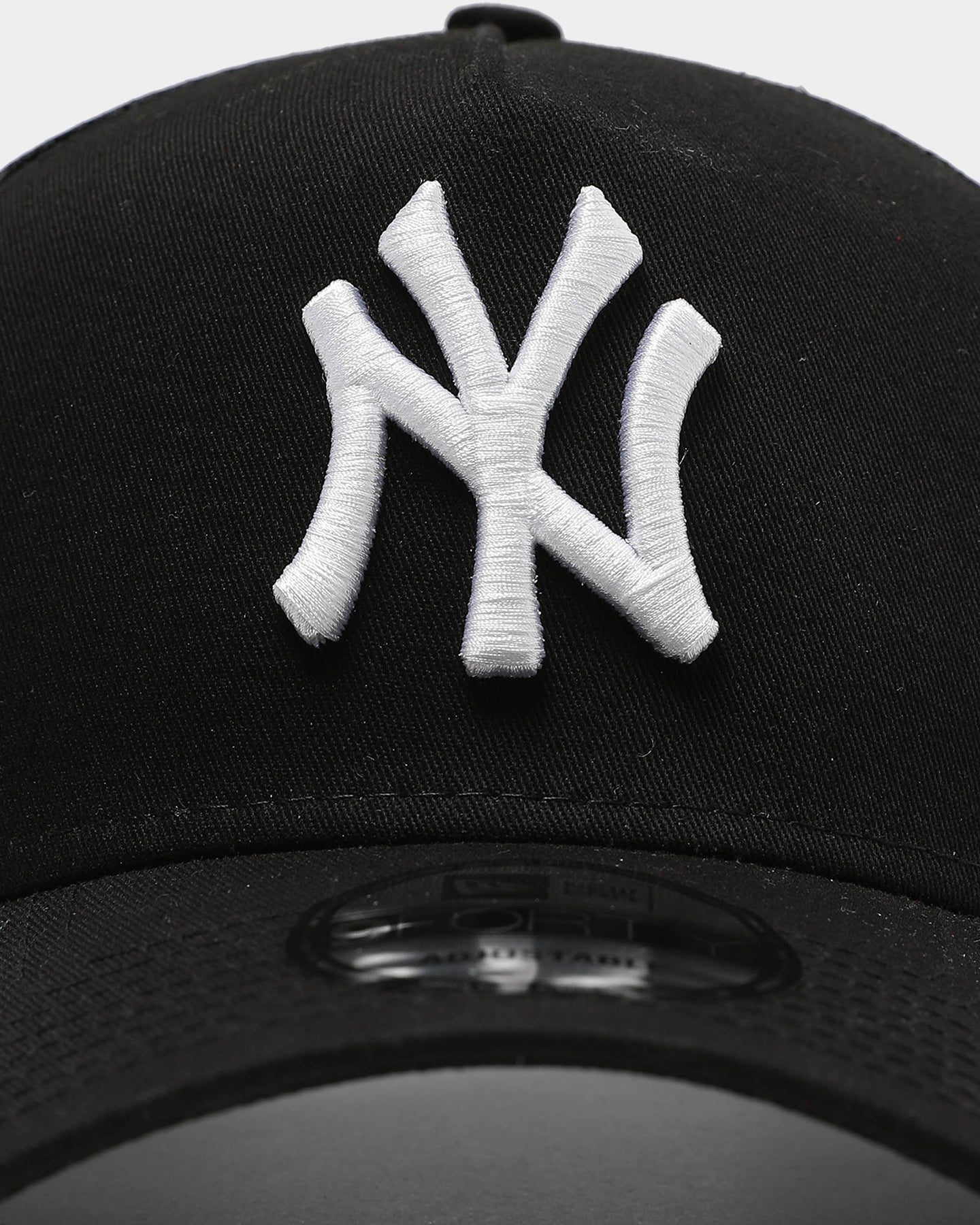 New Era New York Yankees 9FORTY A-Frame Trucker Black