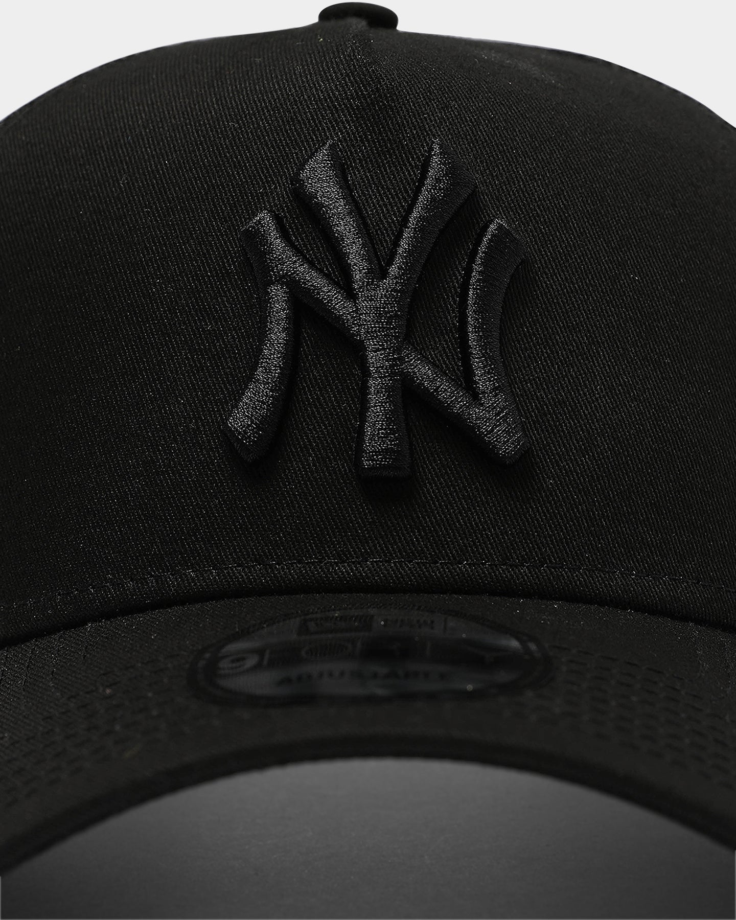 New Era New York Yankees 9FORTY A-Frame Trucker Black/Black