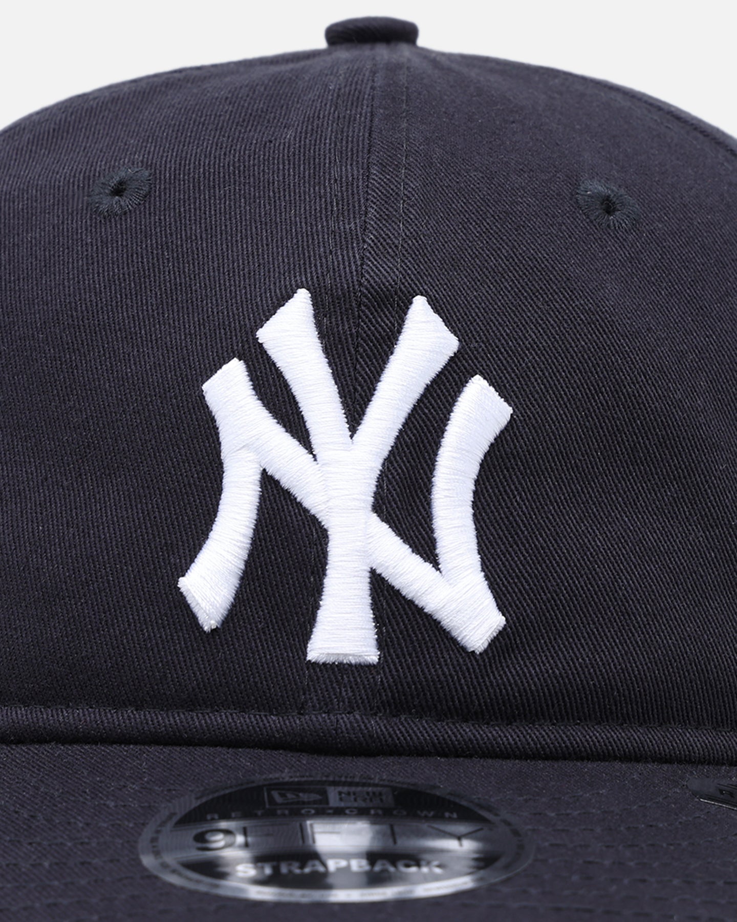 New Era New York Yankees 9FIFTY Retro Crown Strapback OTC