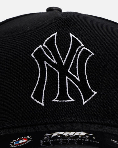 Pro Standard New York Yankees 'Black Chenille' Pro Pinch Strapback Black