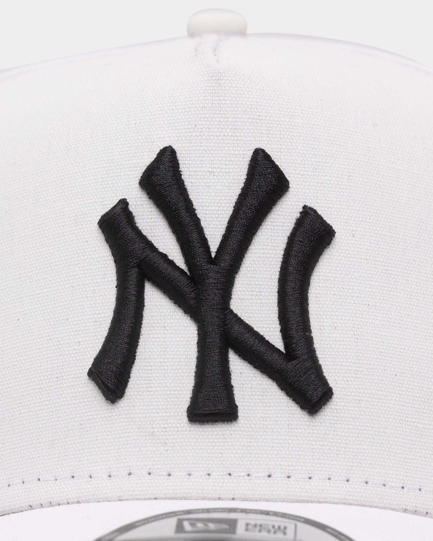 New Era New York Yankees 'UV Activation' 9FORTY A-Frame Snapback White
