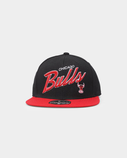Mitchell & Ness Chicago Bulls 'Team Script 2.0 Hardwood Classics' Fitted Black