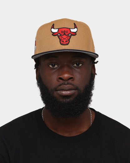New Era Chicago Bulls 'Midnight Harvest 2-Tone' 59FIFTY Fitted Wheat/Navy