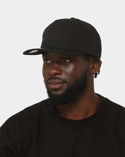 New Era New York Yankees Old Golfer Snapback Black/Black