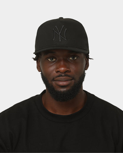New Era New York Yankees Old Golfer Snapback Black/Black