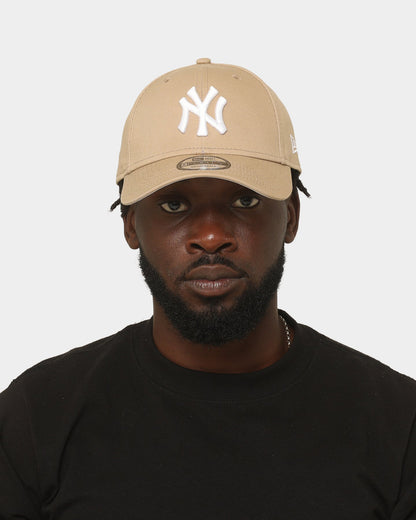 New Era New York Yankees 'Camel White' 9FORTY Casual Strapback Tumbleweed/White