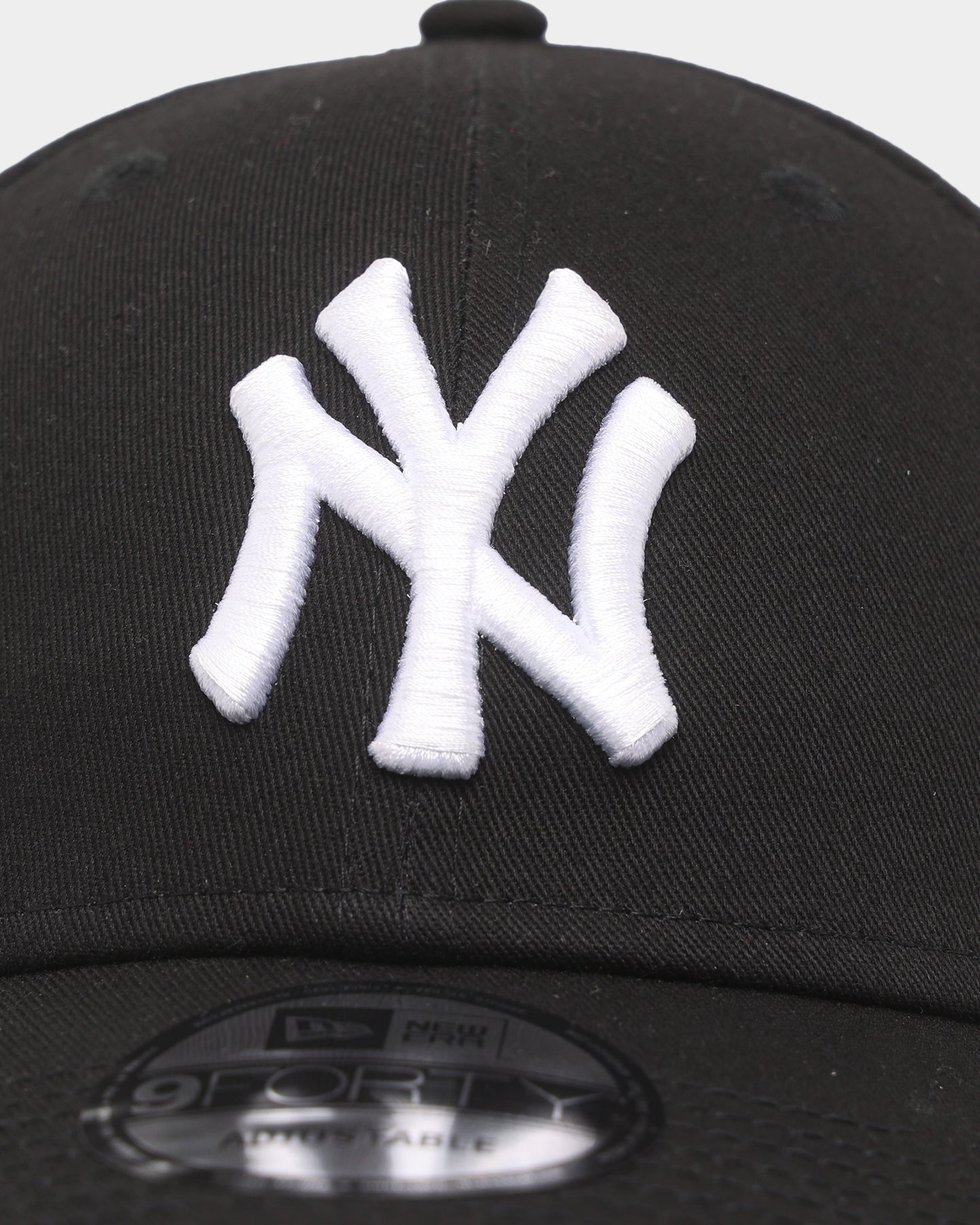 New Era New York Yankees Core Team 9FORTY Casual Strapback Black/White