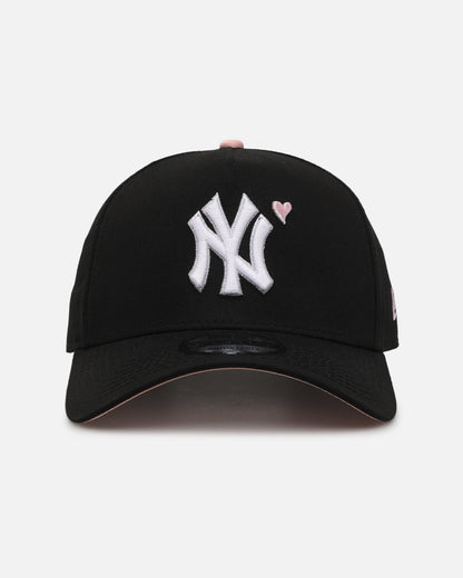New Era New York Yankees 'Pink Satin Hearts 2.0' 9FORTY A-Frame Snapback Black/Pink